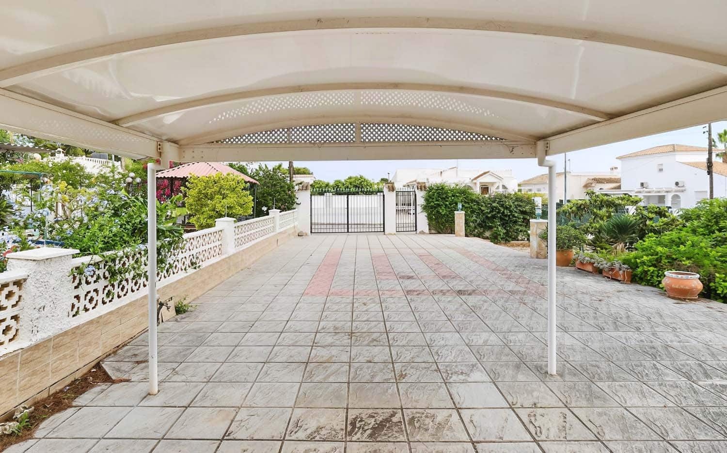 4 chambre Villa/Maison à vendre à Pinar de Campoverde avec piscine garage - 349 950 € (Ref: 10165080)