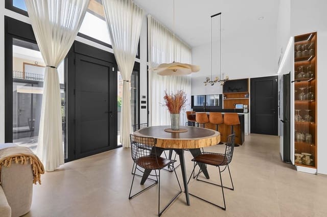 3 sypialnia Willa na sprzedaż w Pilar de la Horadada ciudad, Pilar de la Horadada z basenem garażem - 869 000 € (Ref: 10172116)