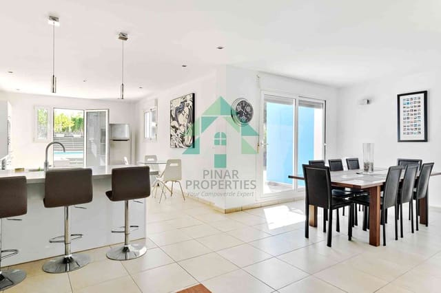 Chalet de 6 habitaciones en Alicante / Alacant ciudad en venta con piscina - 750.000 € (Ref: 7655196)