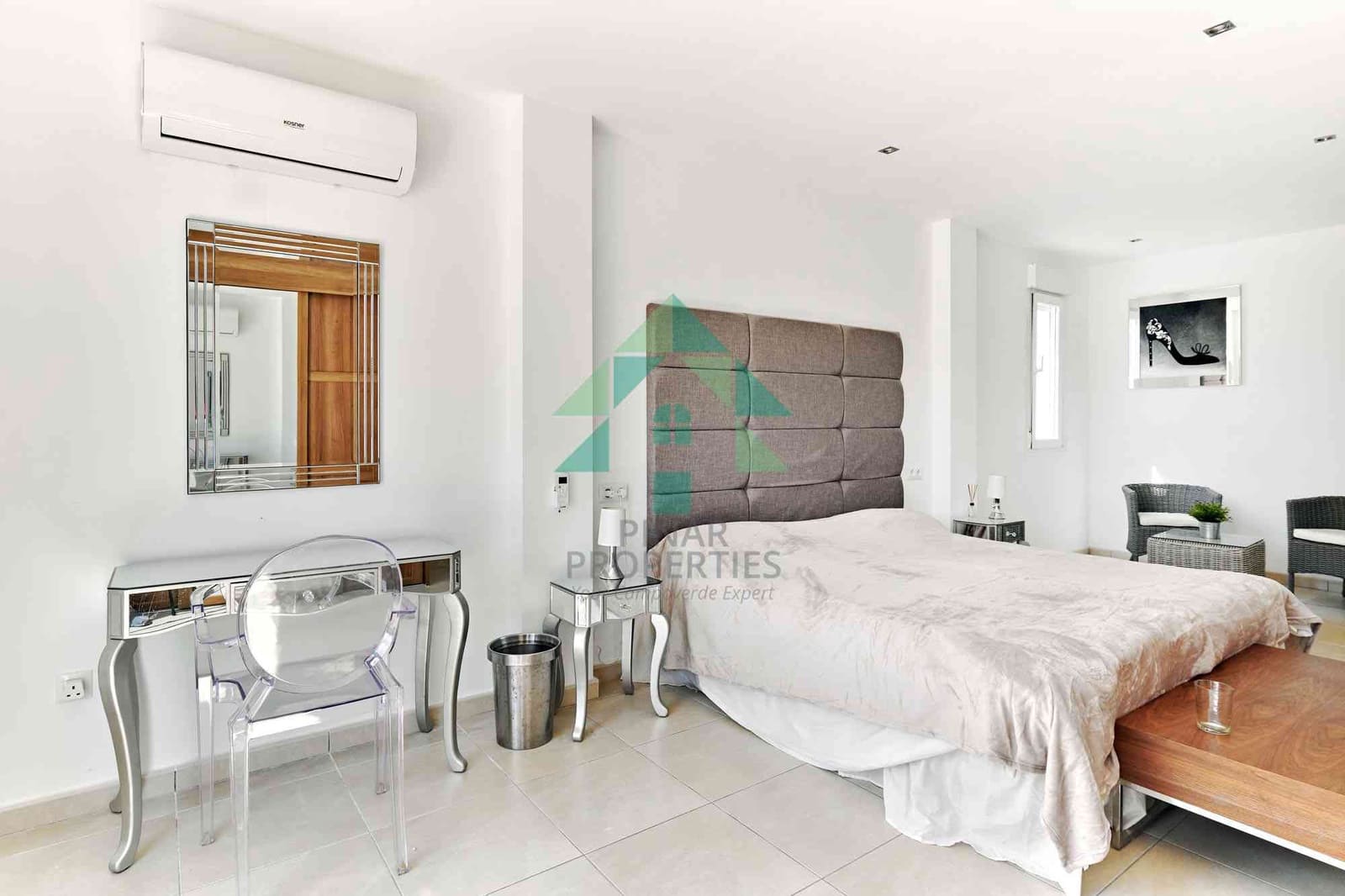 6 soveværelse Villa til salg i Alicante by med swimmingpool - € 750.000 (Ref: 7655196)