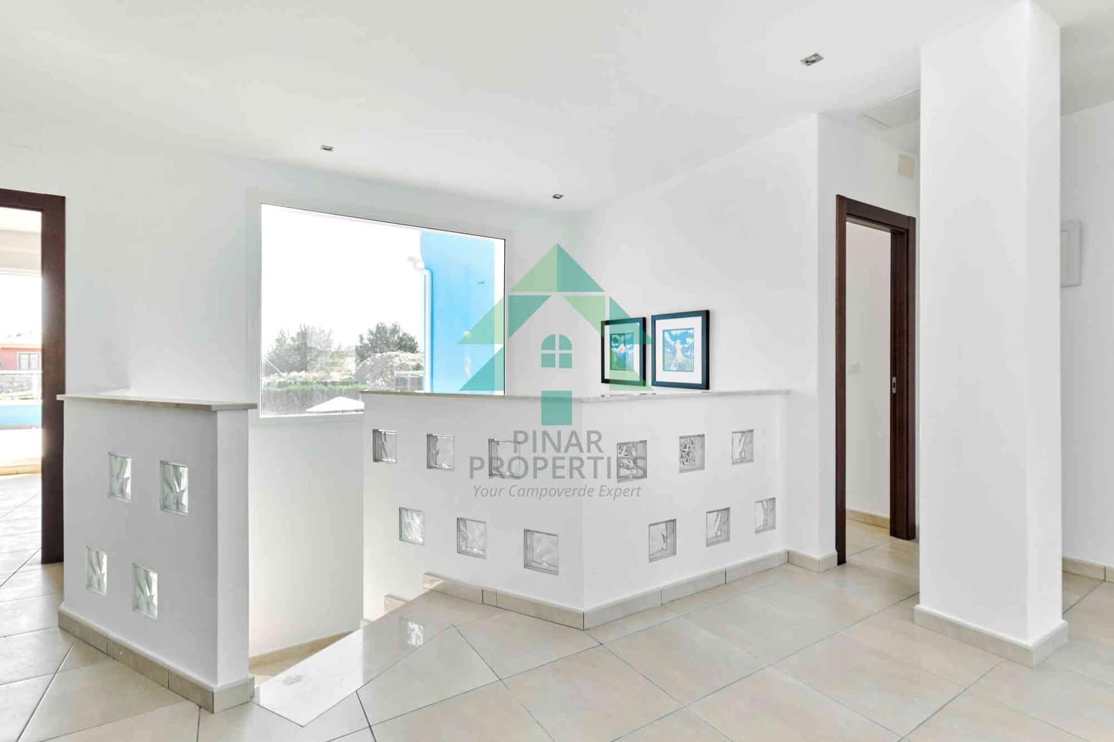 6 soveværelse Villa til salg i Alicante by med swimmingpool - € 750.000 (Ref: 7655196)