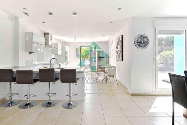 Chalet de 6 habitaciones en Alicante / Alacant ciudad en venta con piscina - 750.000 € (Ref: 7655196)