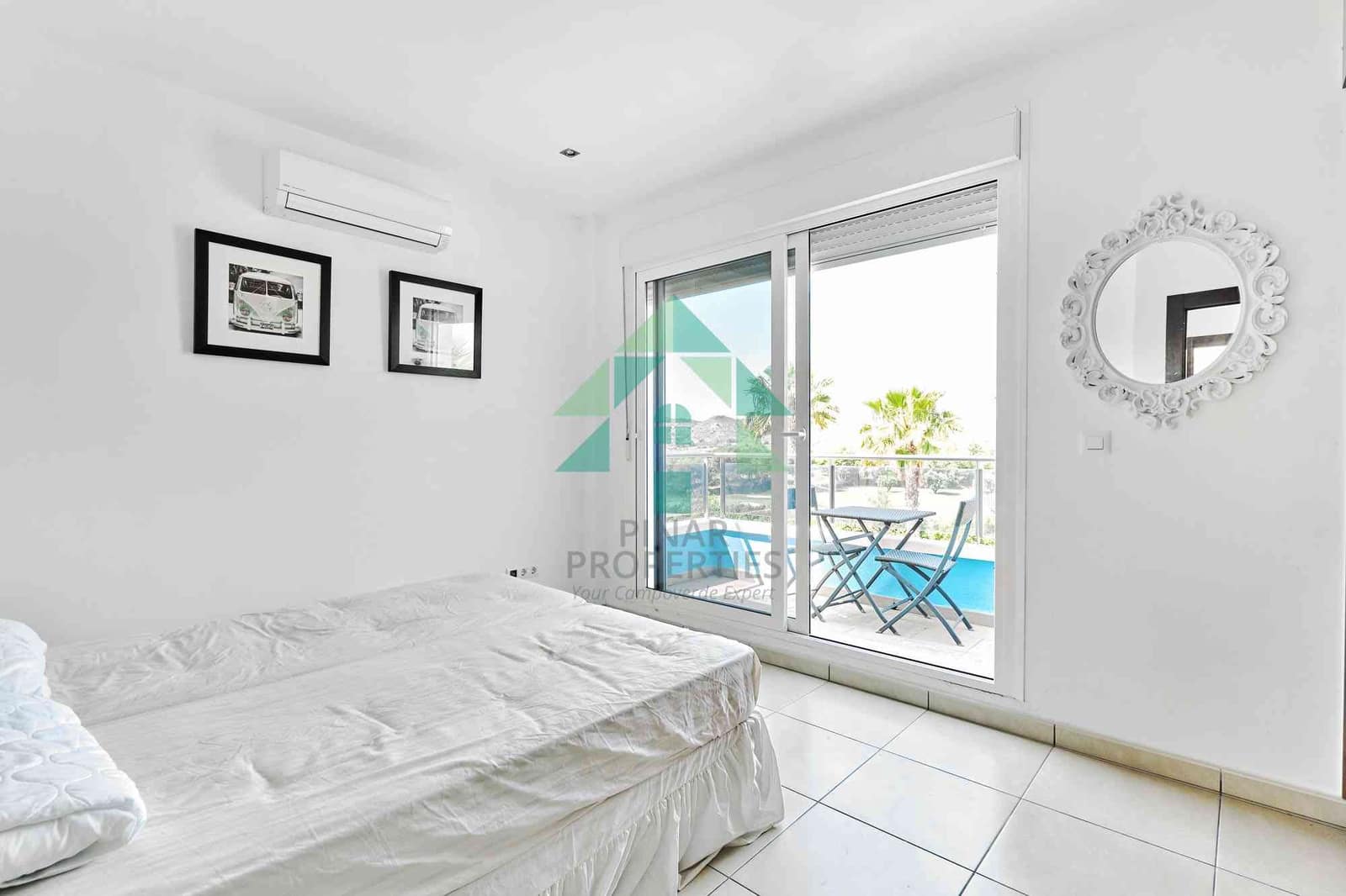 6 soveværelse Villa til salg i Alicante by med swimmingpool - € 750.000 (Ref: 7655196)