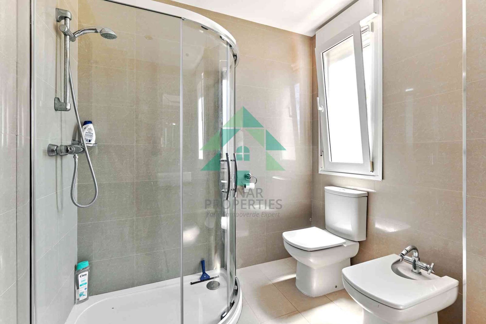 6 soveværelse Villa til salg i Alicante by med swimmingpool - € 750.000 (Ref: 7655196)