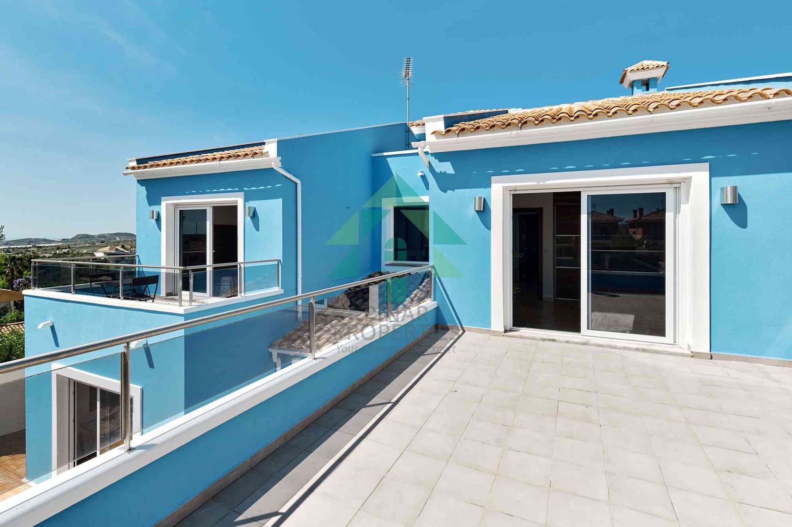 6 soveværelse Villa til salg i Alicante by med swimmingpool - € 750.000 (Ref: 7655196)