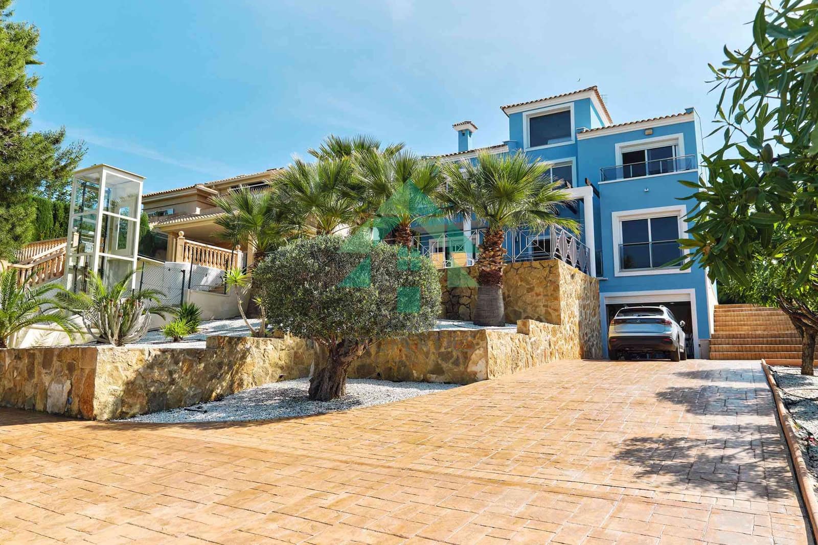 6 soveværelse Villa til salg i Alicante by med swimmingpool - € 750.000 (Ref: 7655196)