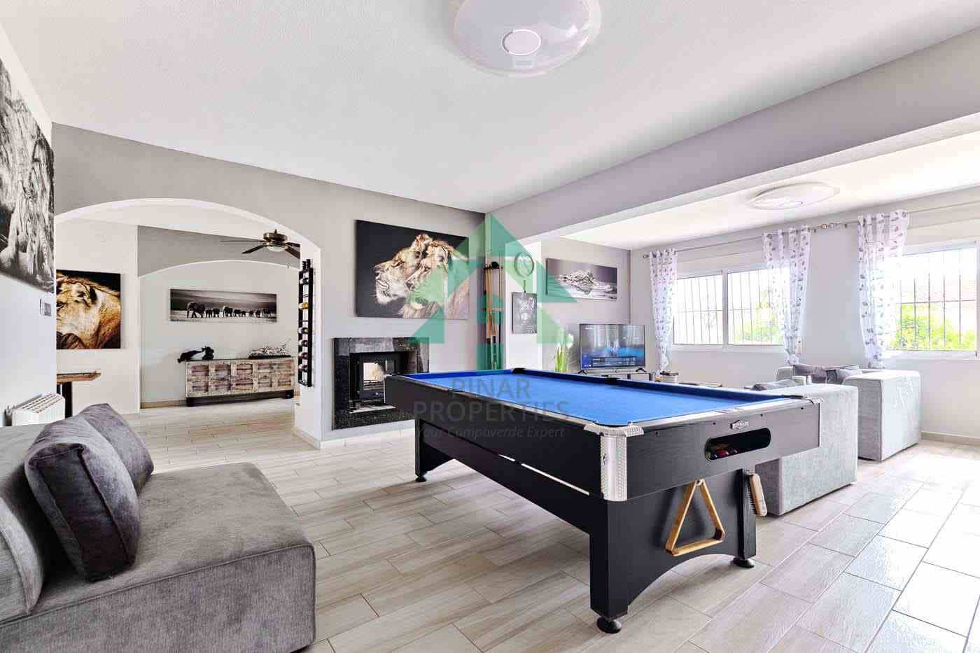 4 makuuhuone Huvila myytävänä paikassa Pinar de Campoverde mukana uima-altaan - 440 000 € (Ref: 8349917)