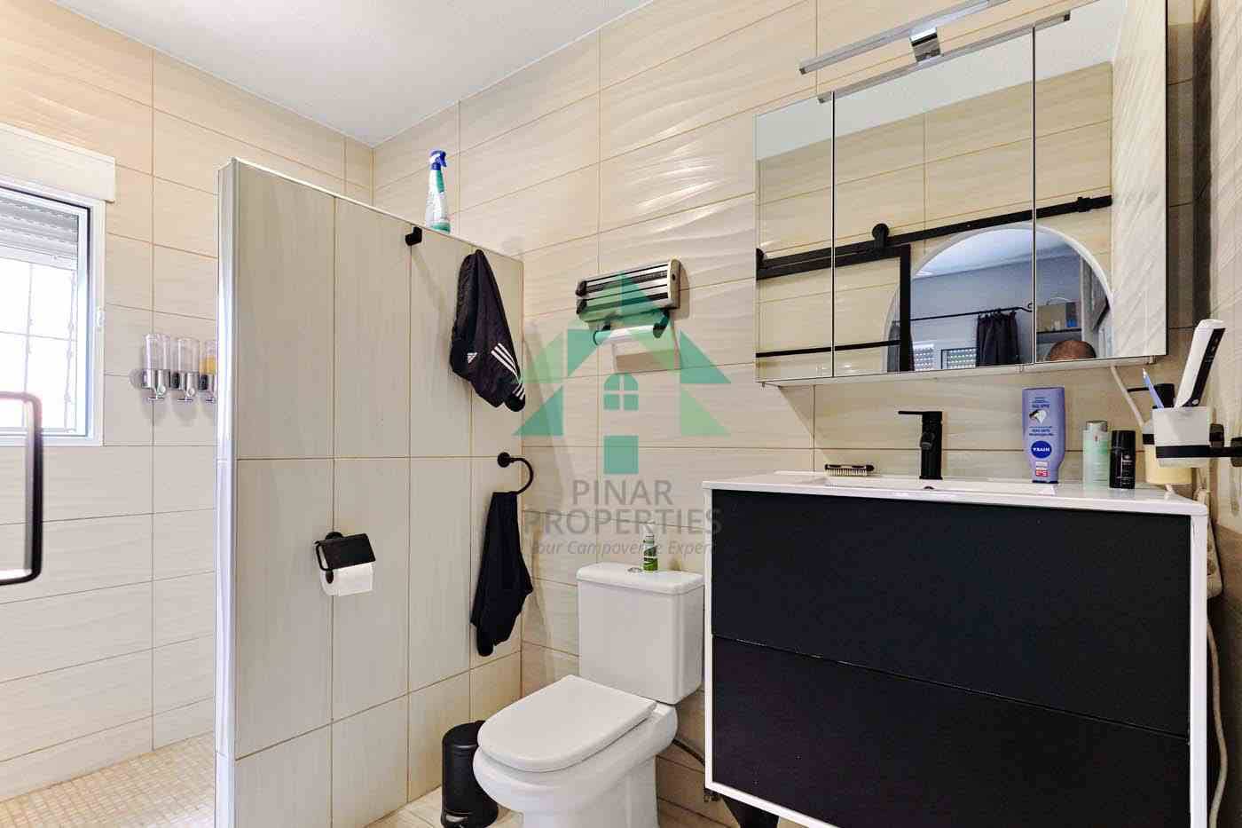 4 makuuhuone Huvila myytävänä paikassa Pinar de Campoverde mukana uima-altaan - 440 000 € (Ref: 8349917)