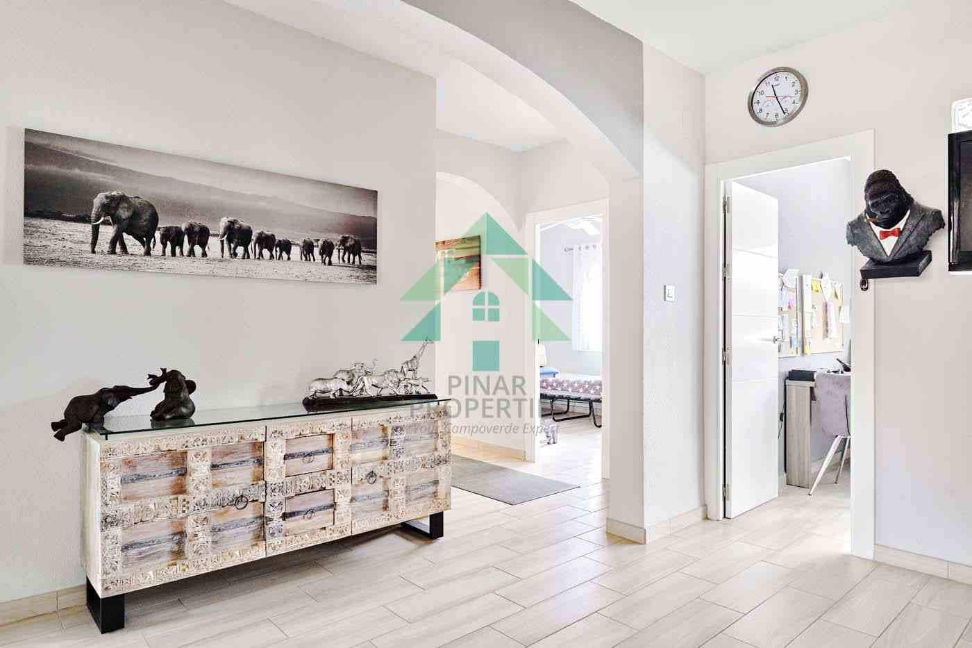 4 makuuhuone Huvila myytävänä paikassa Pinar de Campoverde mukana uima-altaan - 440 000 € (Ref: 8349917)