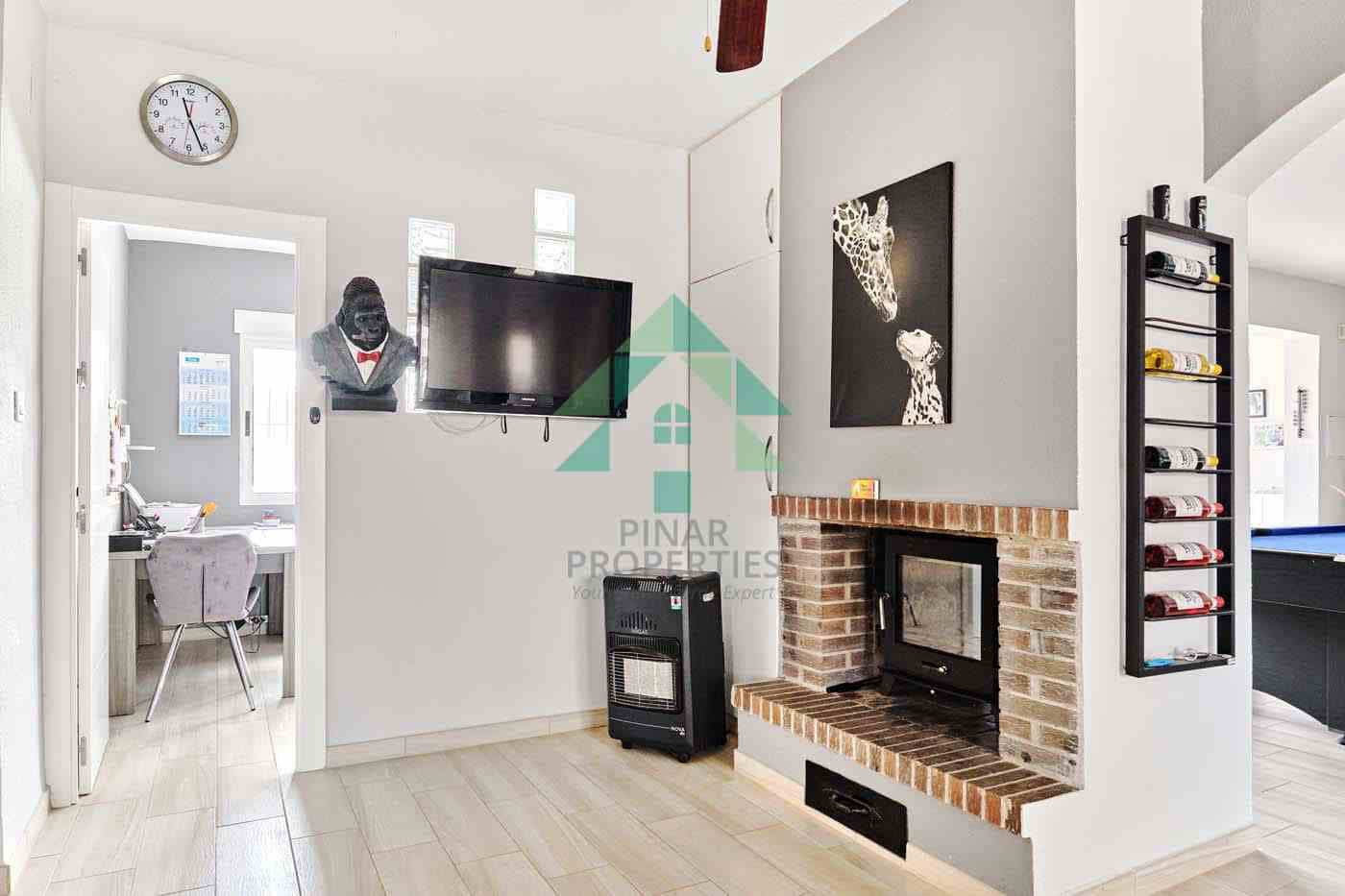 4 makuuhuone Huvila myytävänä paikassa Pinar de Campoverde mukana uima-altaan - 440 000 € (Ref: 8349917)