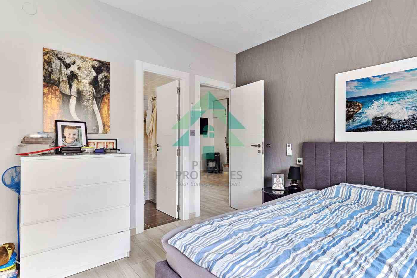 4 makuuhuone Huvila myytävänä paikassa Pinar de Campoverde mukana uima-altaan - 440 000 € (Ref: 8349917)