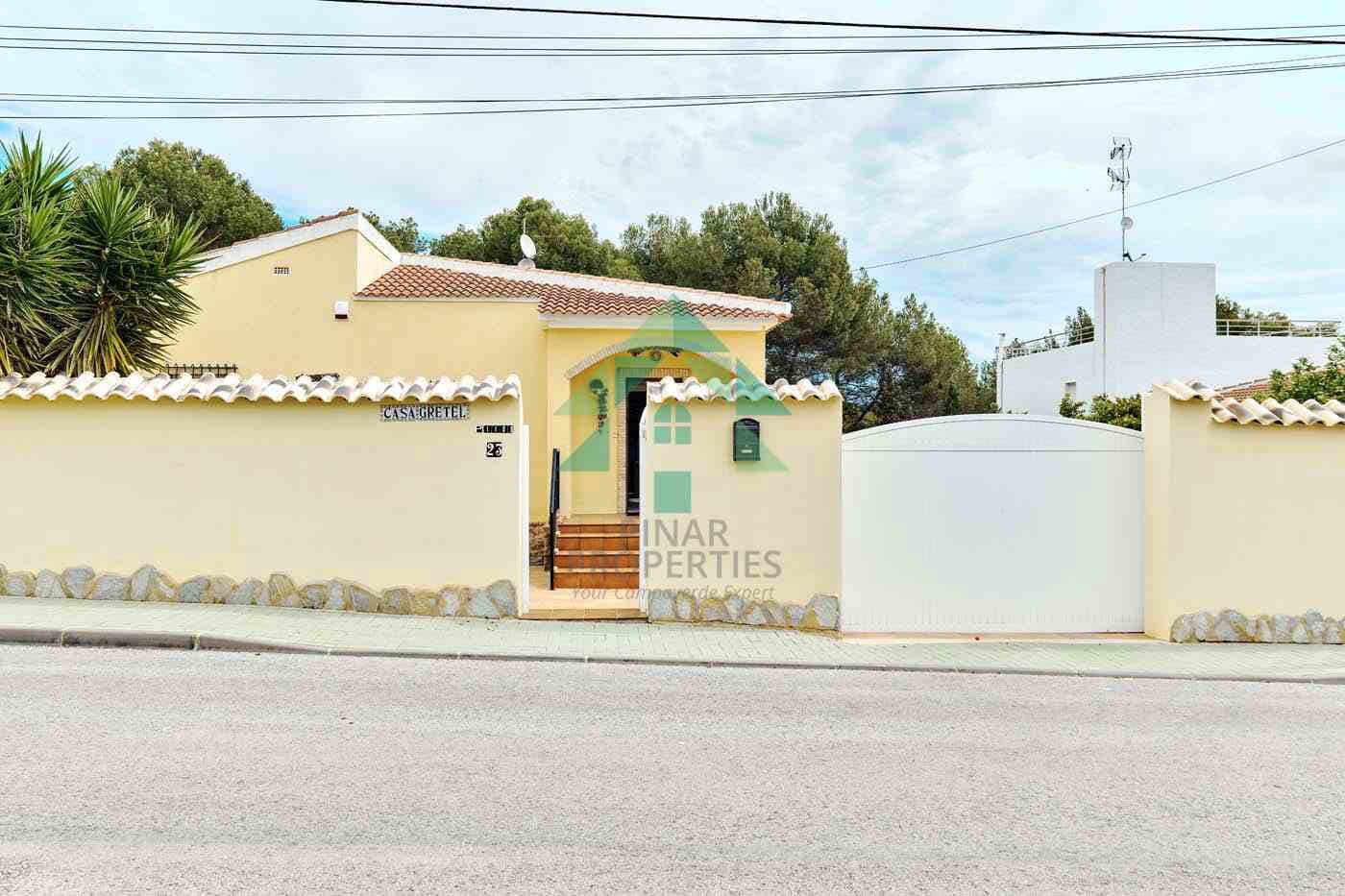 4 makuuhuone Huvila myytävänä paikassa Pinar de Campoverde mukana uima-altaan - 440 000 € (Ref: 8349917)