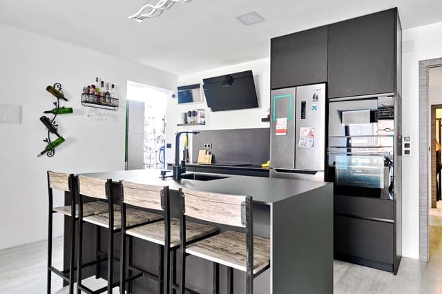 3 soverom Leilighet til salgs i Torre de la Horadada, Pilar de la Horadada - € 250 000 (Ref: 8719195)