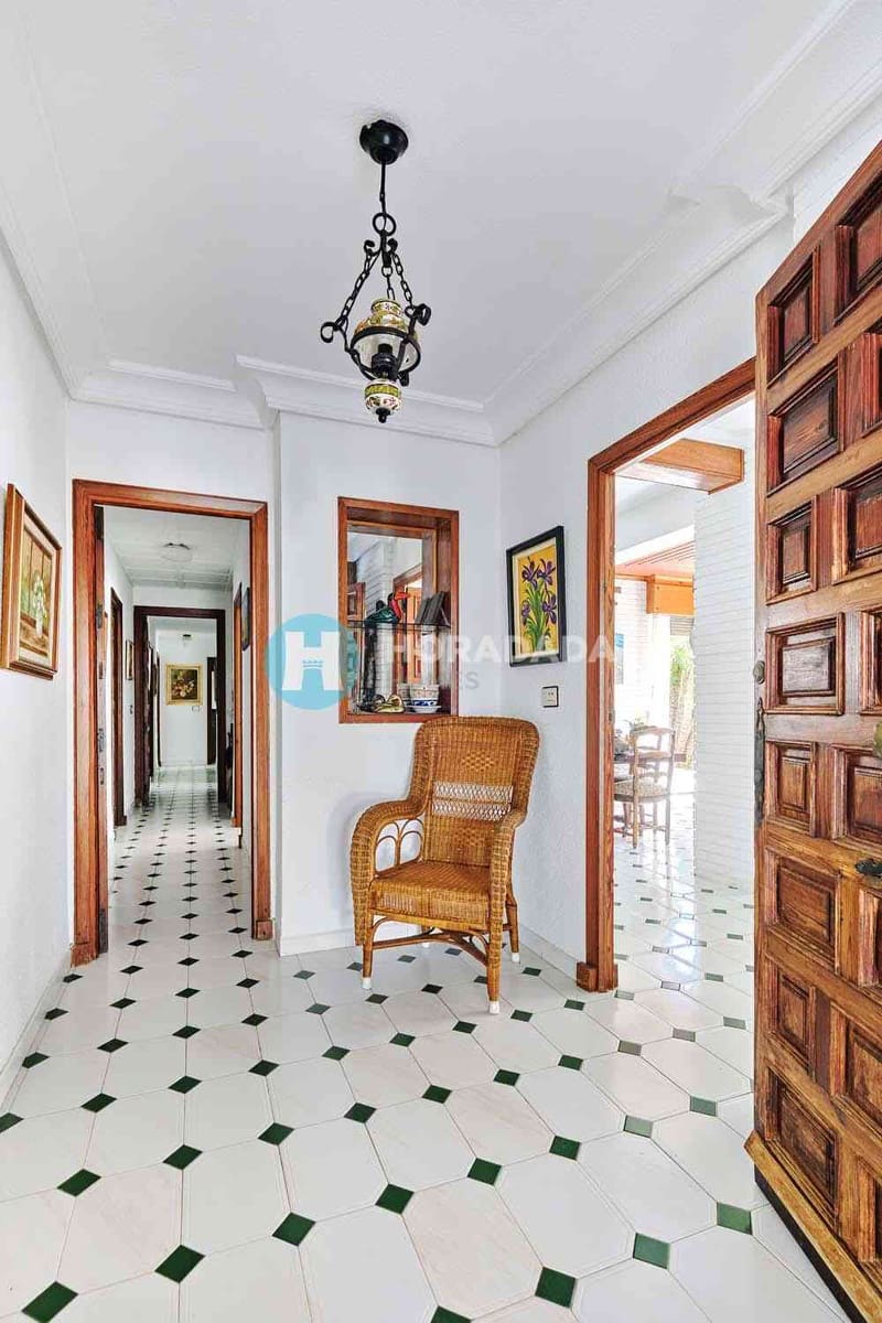 4 bedroom Villa for sale in Campoamor - € 790,000 (Ref: 8737373)