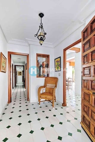 4 bedroom Villa for sale in Dehesa de Campoamor, Orihuela - € 790,000 (Ref: 8737373)