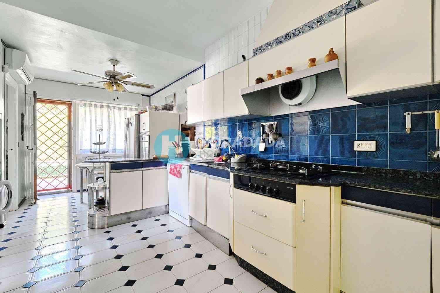 4 bedroom Villa for sale in Campoamor - € 790,000 (Ref: 8737373)