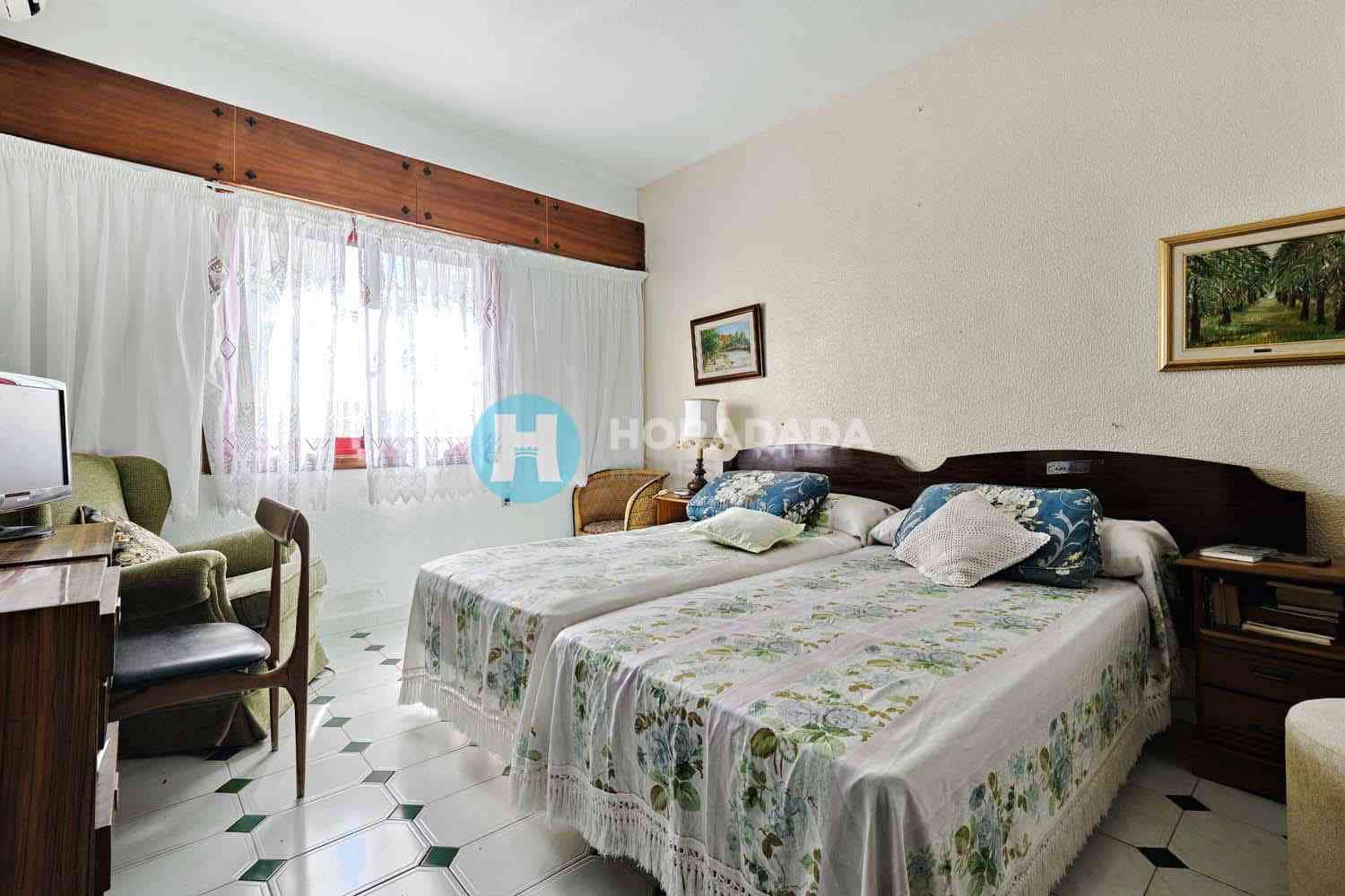 4 bedroom Villa for sale in Campoamor - € 790,000 (Ref: 8737373)