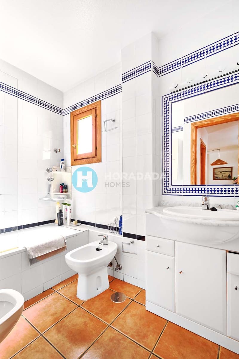 4 soveværelse Semi-Rækkehus til salg i Torre de la Horadada - € 399.000 (Ref: 8881010)