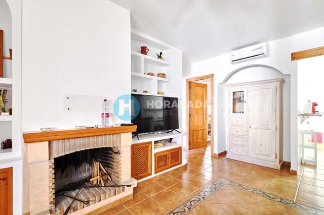 Pareado de 4 habitaciones en Torre de la Horadada, Pilar de la Horadada en venta - 399.000 € (Ref: 8881010)