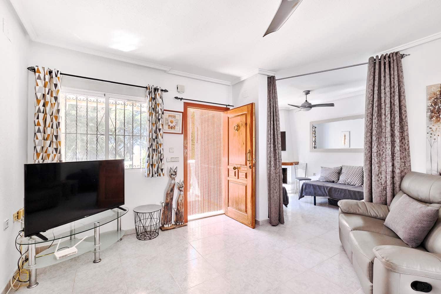 2 soveværelse Semi-Rækkehus til salg i Pinar de Campoverde med swimmingpool - € 229.950 (Ref: 8953320)