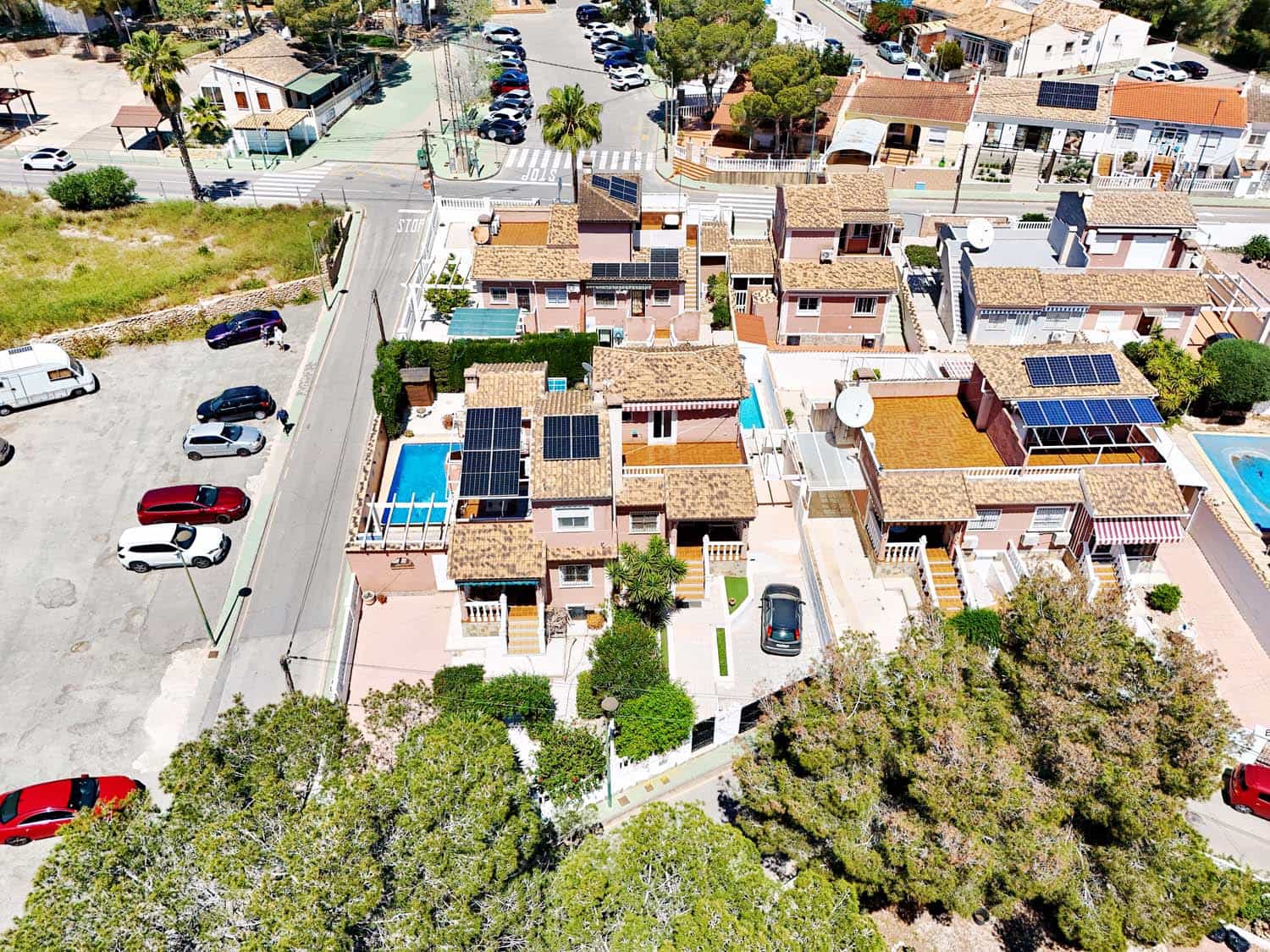 2 soveværelse Semi-Rækkehus til salg i Pinar de Campoverde med swimmingpool - € 229.950 (Ref: 8953320)