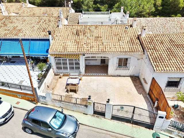 3 makuuhuone Omakotitalo myytävänä paikassa Pinar de Campoverde, Pilar de la Horadada - 139 950 € (Ref: 9040531)