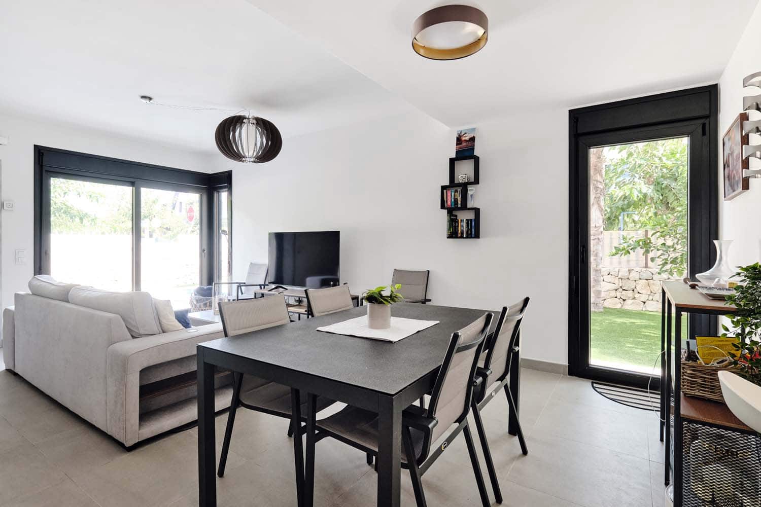 3 soveværelse Semi-Rækkehus til salg i Torre de la Horadada med swimmingpool - € 474.000 (Ref: 9128040)