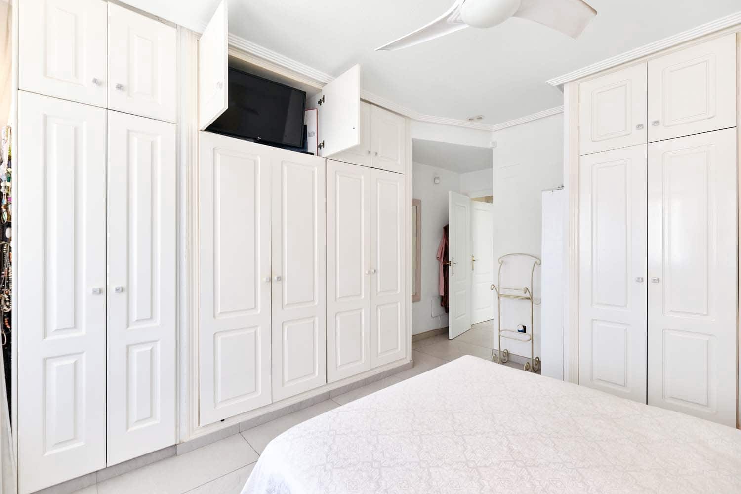 Chalet de 4 habitaciones en Pinar de Campoverde en venta con piscina - 495.000 € (Ref: 9202745)