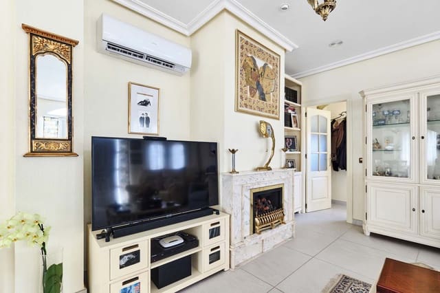 4 chambre Villa/Maison à vendre à Pinar de Campoverde, Pilar de la Horadada avec piscine - 495 000 € (Ref: 9202745)