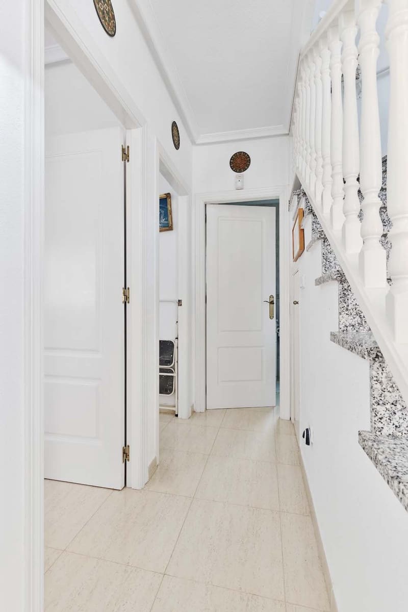 3 bedroom Villa for sale in Pinar de Campoverde with pool - € 299,950 (Ref: 9293567)