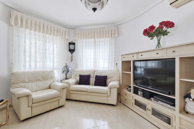 3 bedroom Villa for sale in Pinar de Campoverde, Pilar de la Horadada with pool - € 299,950 (Ref: 9293567)