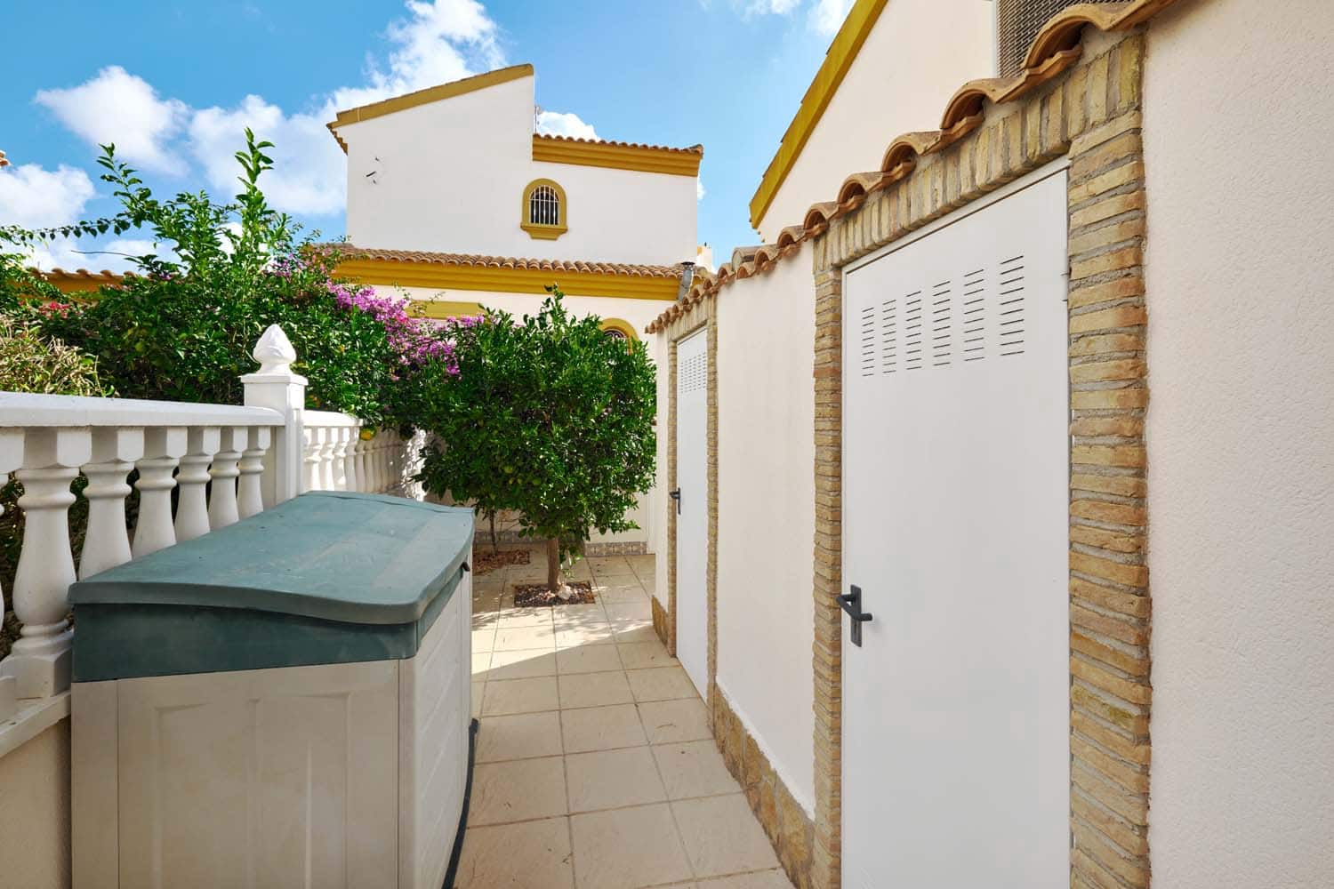 3 bedroom Villa for sale in Pinar de Campoverde with pool - € 299,950 (Ref: 9293567)