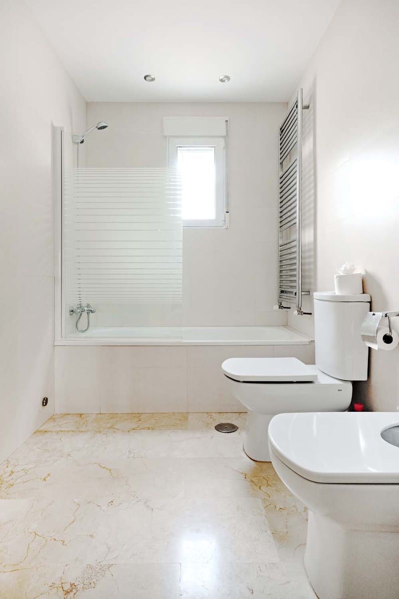 4 sovrum Villa till salu i Pinar de Campoverde med pool - 450 000 € (Ref: 9324460)