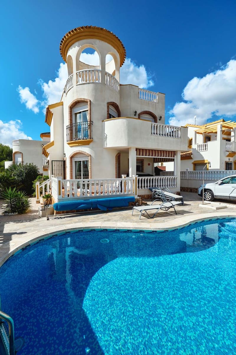 3 Zimmer Villa zu verkaufen in Pinar de Campoverde mit Pool - 295.000 € (Ref: 9326918)