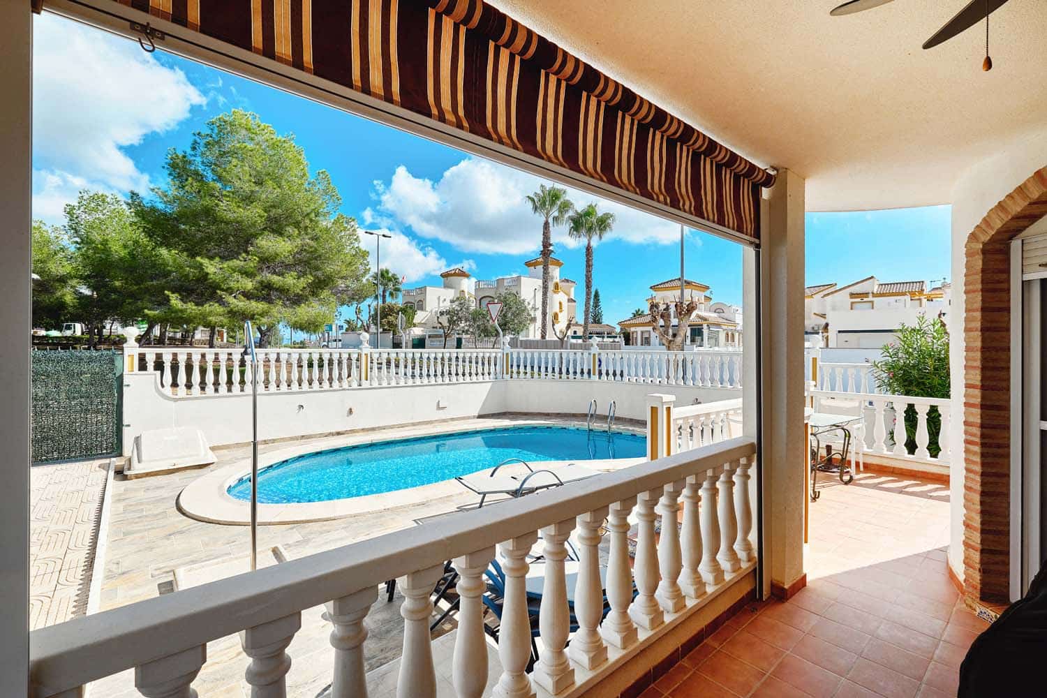 3 Zimmer Villa zu verkaufen in Pinar de Campoverde mit Pool - 295.000 € (Ref: 9326918)