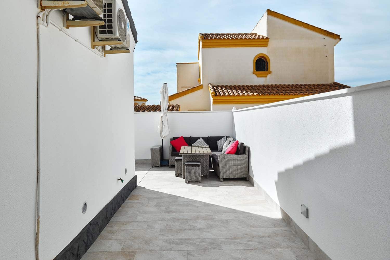 3 bedroom Villa for sale in Pinar de Campoverde with pool - € 375,000 (Ref: 9331758)