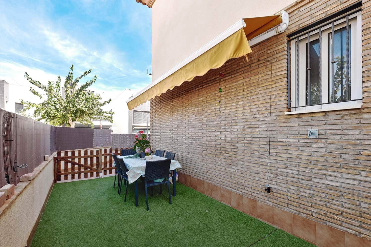 4 soverom Kjedet enebolig til salgs i San Pedro del Pinatar med garasje - € 255 000 (Ref: 9334525)