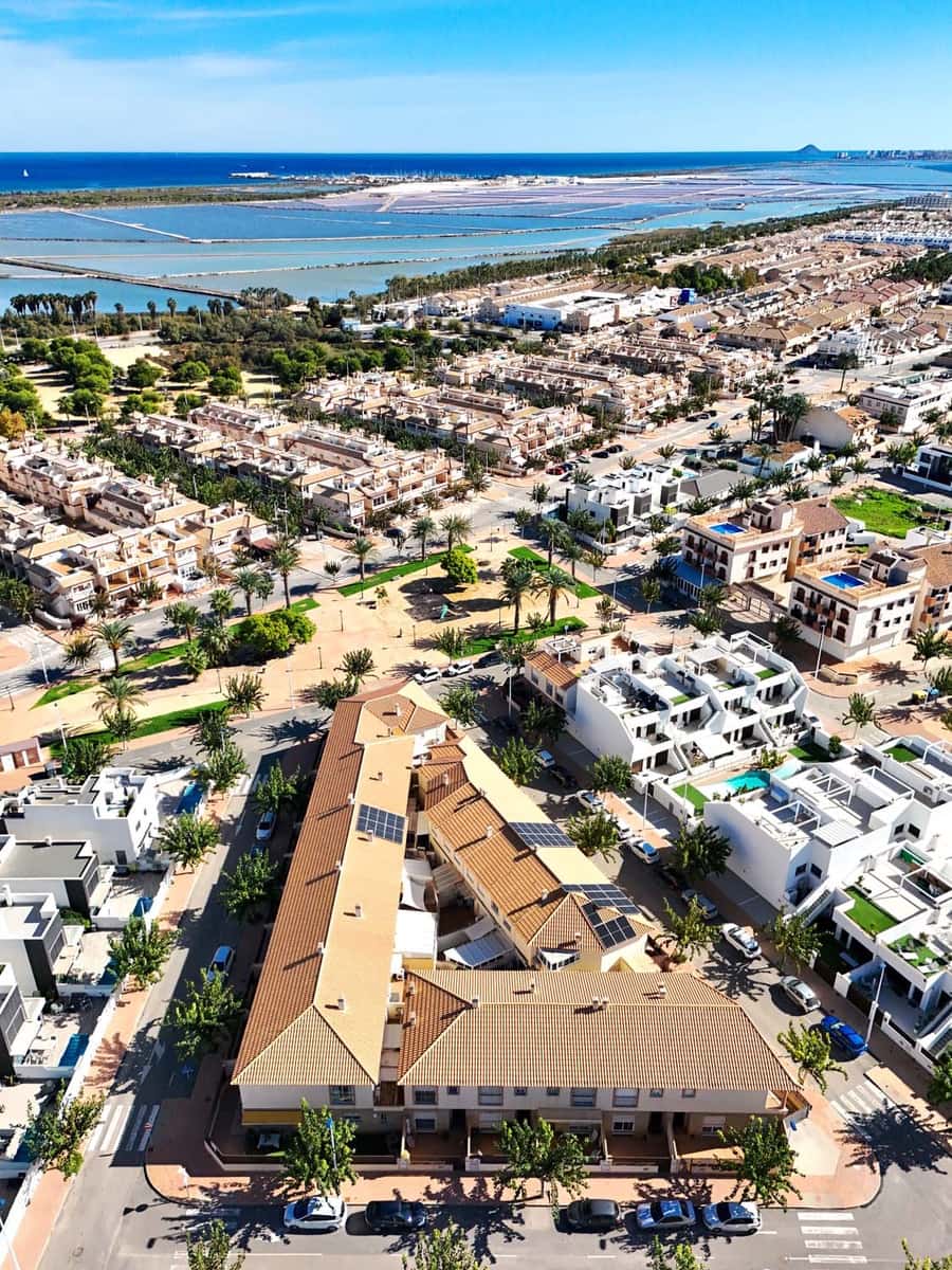 4 soverom Kjedet enebolig til salgs i San Pedro del Pinatar med garasje - € 255 000 (Ref: 9334525)