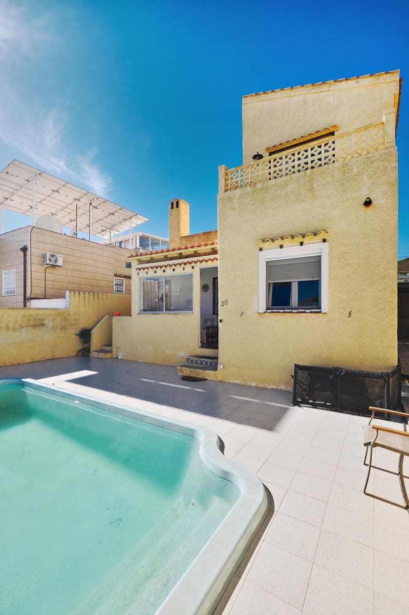 3 bedroom Villa for sale in Pinar de Campoverde with pool - € 220,000 (Ref: 9386571)