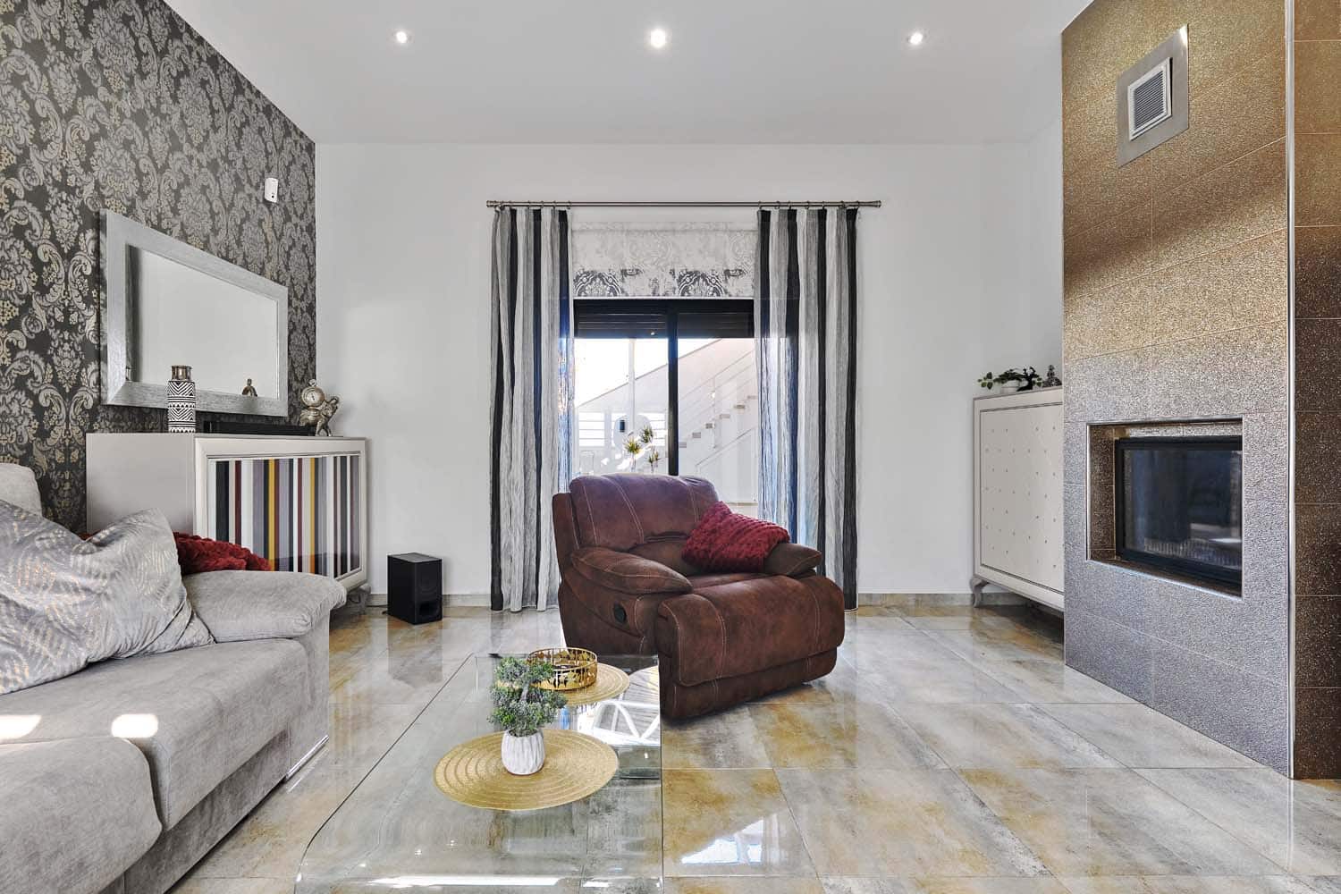 Pareado de 4 habitaciones en Torre de la Horadada en venta con piscina - 595.000 € (Ref: 9481913)