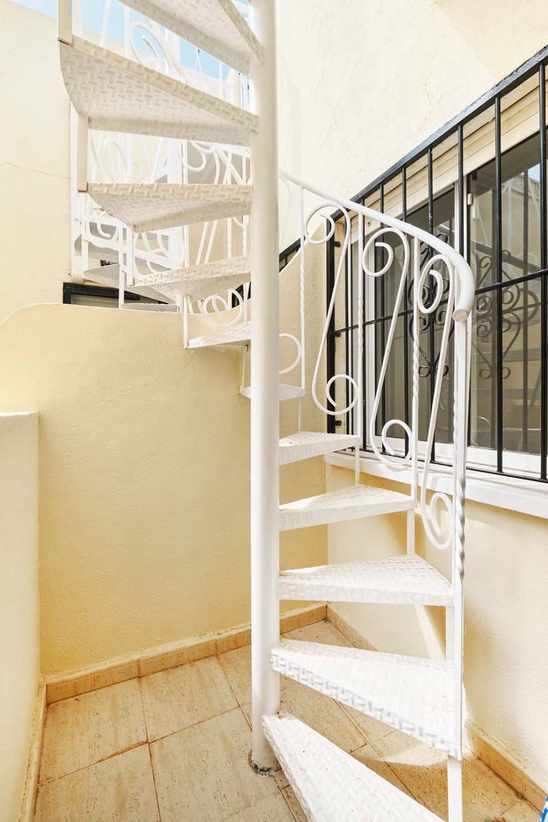 2 soveværelse Lejlighed til salg i La Florida - € 135.000 (Ref: 9512042)