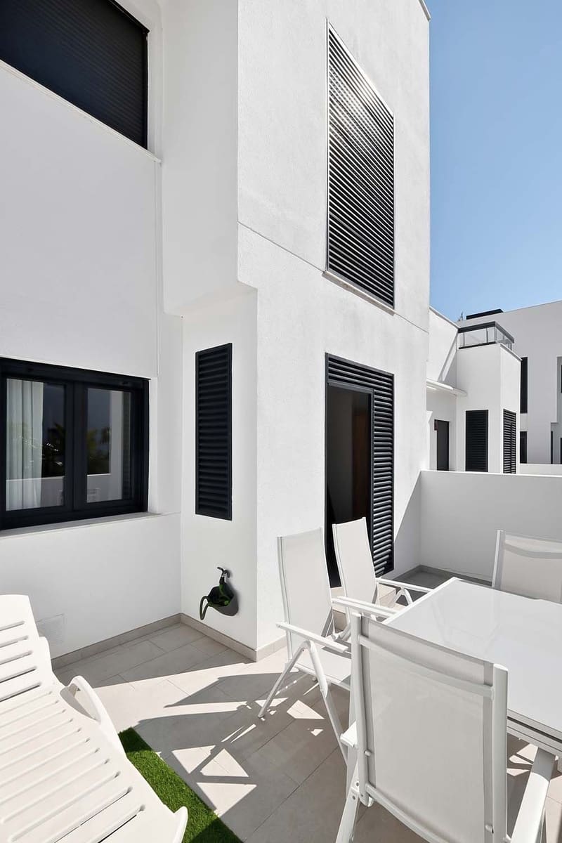 2 Zimmer Apartment zu verkaufen in Torre de la Horadada mit Garage - 319.900 € (Ref: 9547598)