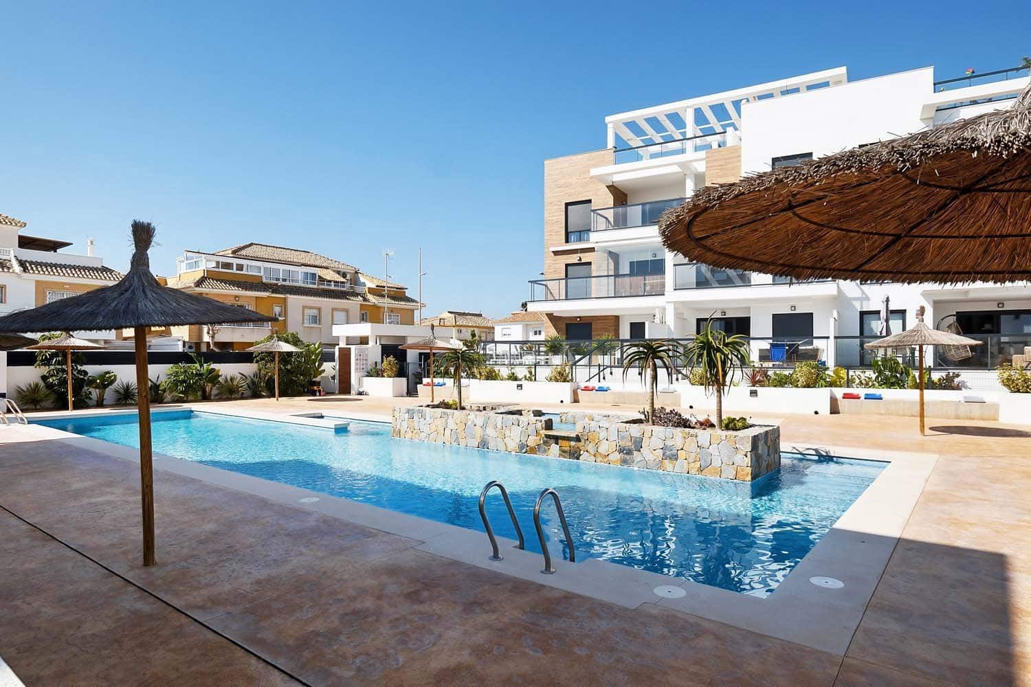 2 Zimmer Apartment zu verkaufen in Torre de la Horadada mit Garage - 319.900 € (Ref: 9547598)