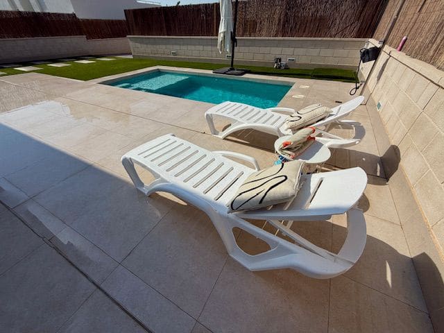 3 sypialnia Willa na sprzedaż w Pilar de la Horadada z basenem - 575 000 € (Ref: 9547600)