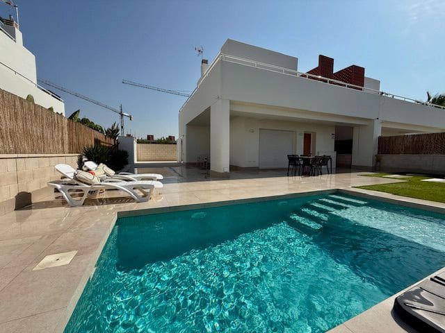 3 sypialnia Willa na sprzedaż w Pilar de la Horadada z basenem - 575 000 € (Ref: 9547600)