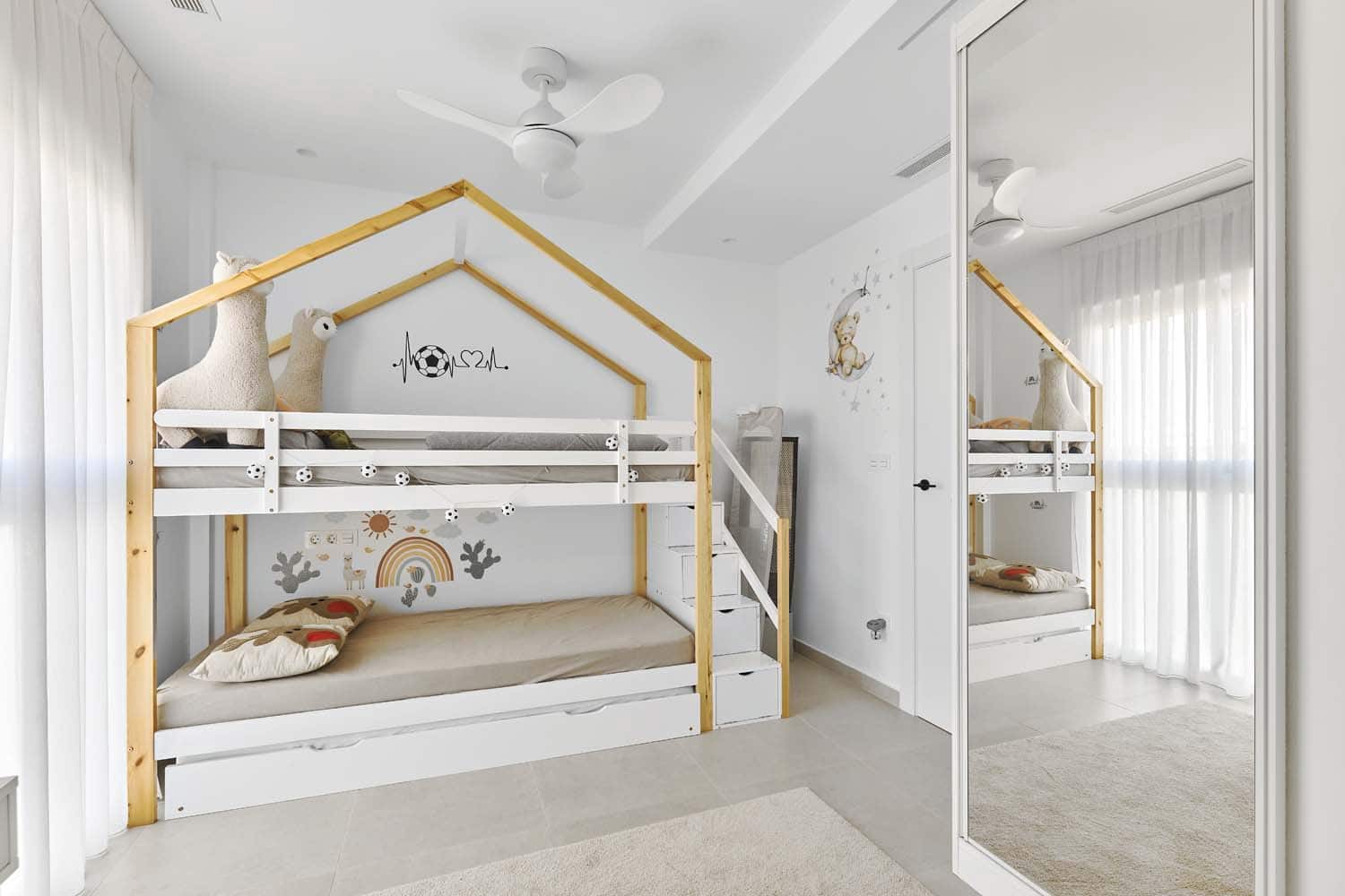 3 bedroom Villa for sale in Pilar de la Horadada with pool - € 566,500 (Ref: 9547600)