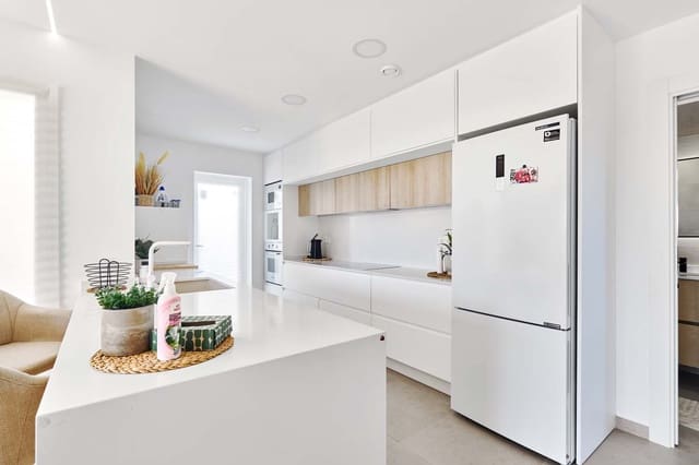 3 quarto Moradia para venda em Pilar de la Horadada ciudad, Pilar de la Horadada com piscina - 575 000 € (Ref: 9547600)