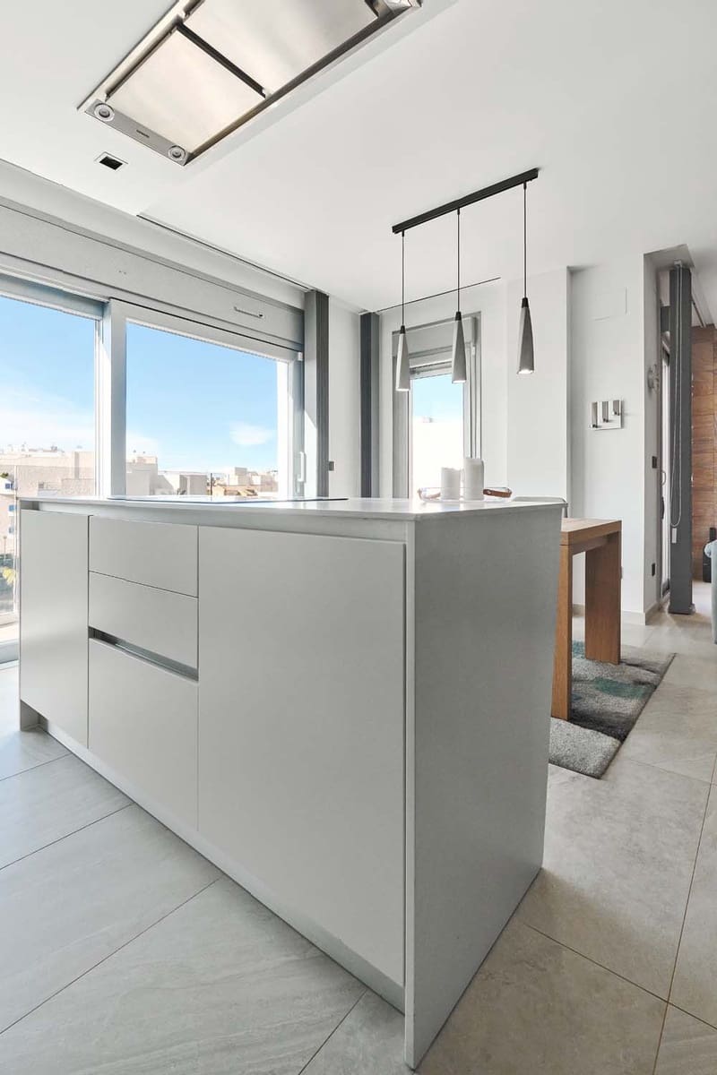 3 soverom Leilighet til salgs i Cabo Roig med garasje - € 725 000 (Ref: 9548598)