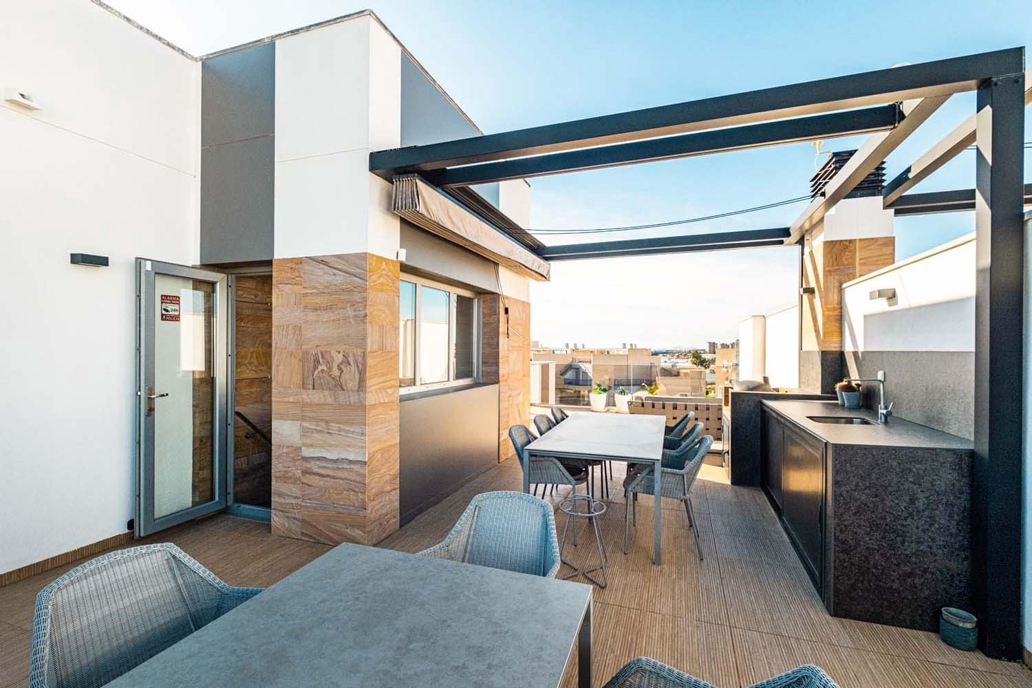 3 soverom Leilighet til salgs i Cabo Roig med garasje - € 725 000 (Ref: 9548598)