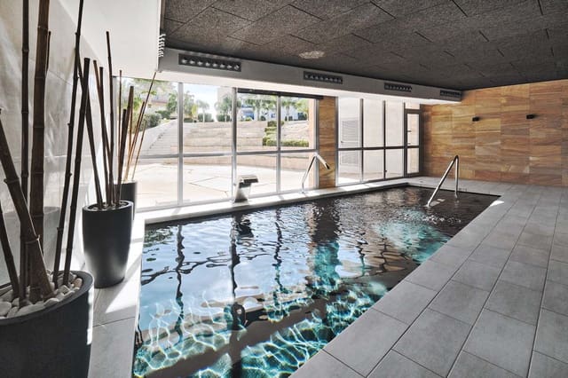 3 soverom Leilighet til salgs i Cabo Roig, Orihuela med garasje - € 725 000 (Ref: 9548598)